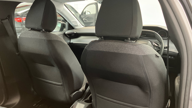 Peugeot 208 1.2 PureTech 100 Active Premium 5dr Petrol Hatchback